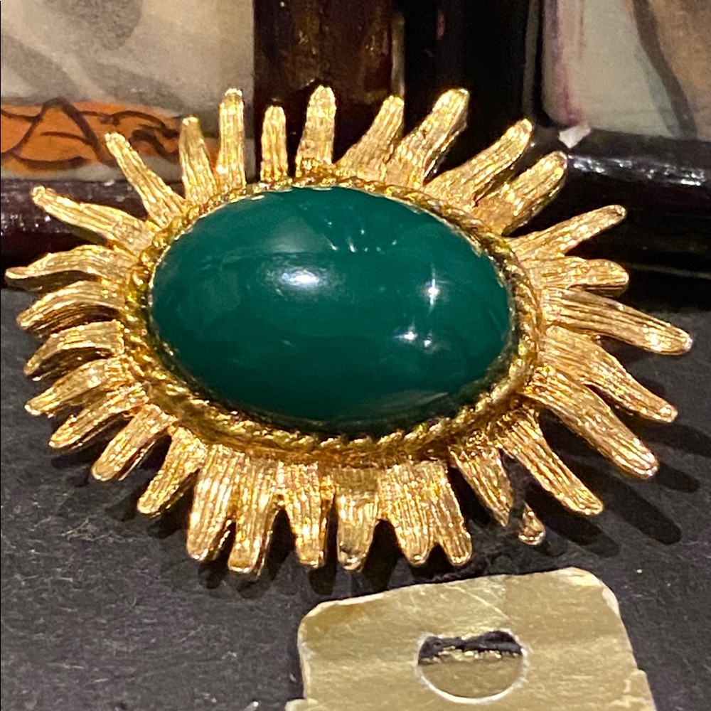 Gold Tone Sunburst Scarf Clip with Green Cabochon